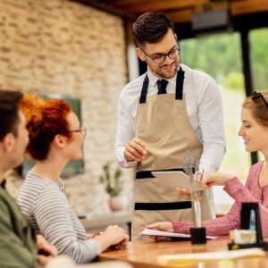 Atención al cliente en restauración (HOTR37)