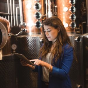 Logística en bar: aprovisionamiento y almacenaje de alimentos y bebidas (HOTR050PO)