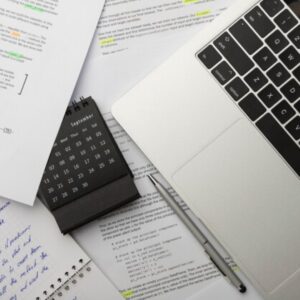 Procesadores de textos y presentaciones de información básicos (UF0510)
